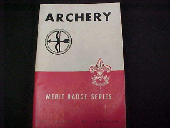 ARCHERY MERIT BADGE BOOK, TYPE 5B COVER, COPYRIGHT 1941, AUG. 1951 PRINTING, GOOD COND.