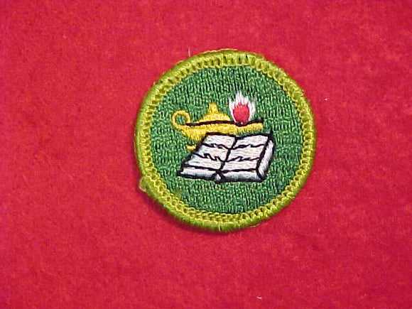READING, MERIT BADGE WITH CLOTH BACK, GREEN BORDER, 1969-72 ISSUE