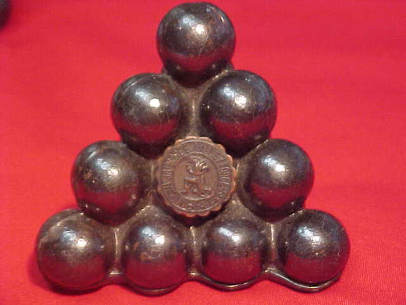 1950 NJ PAPERWEIGHT, CANNON BALL STACK, CAST METAL