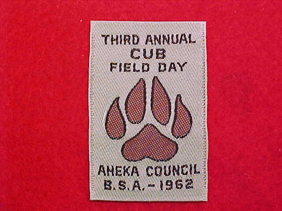 AHEKA COUNCIL THIRD ANNUAL CUB FIELD DAY WOVEN PATCH, 1962