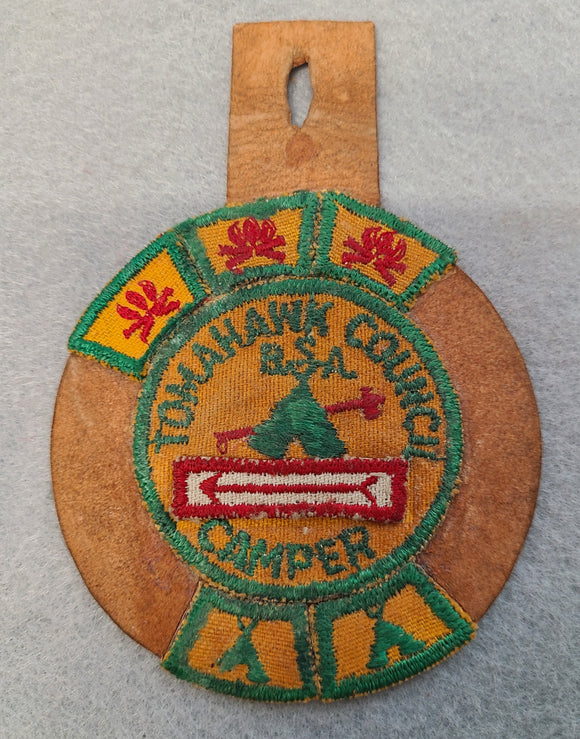 448 X1 WAPAGOKLOS, LODGE SEGMENT ON TOMAHAWK COUNCIL CAMPER PATCH
