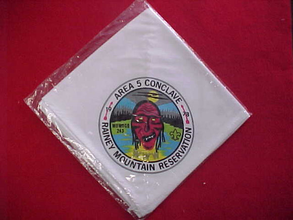 1978 SECTION SE5 NECKERCHIEF, RAINEY MOUNTAIN RESERVATION, HOST LODGE 243 MOWOGO, MINT IN ORIGINAL BAG