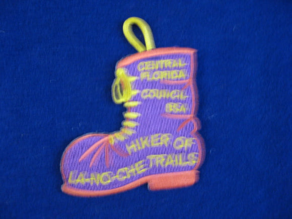 La-No-Che , Hiker of la-No-Che , Purple Boot