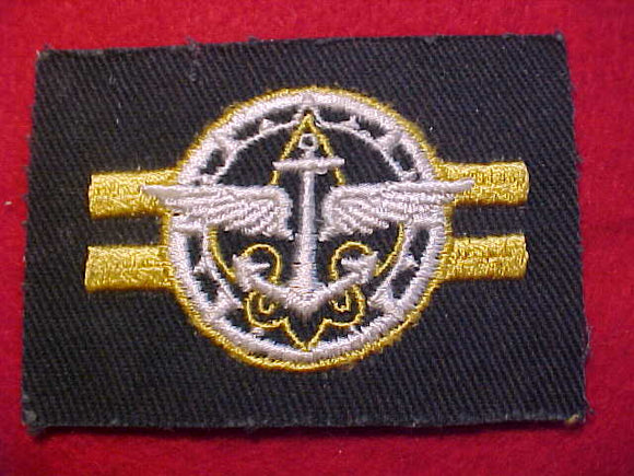 EXPLORER PATCH, CREW LEADER, ISSUED 1954 ONLY, GOLD ON DK. GREEN, NO EMBROIDERED EDGE, MINT, RARE