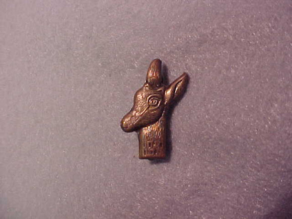 Israel lapel pin, fawn?, 26mm tall