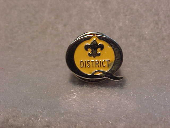 1995 QUALITY DISTRICT PIN, YELLOW/SILVER