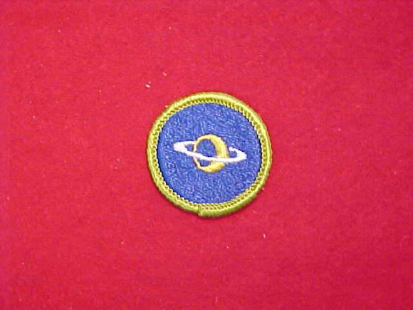 ASTRONOMY, MERIT BADGE WITH CLOTH BACK, GREEN BORDER, 1960-72