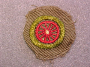 AUTOMOBILING MERIT BADGE, WIDE BORDER CRIMPED, ISSUED 1932-36, USED