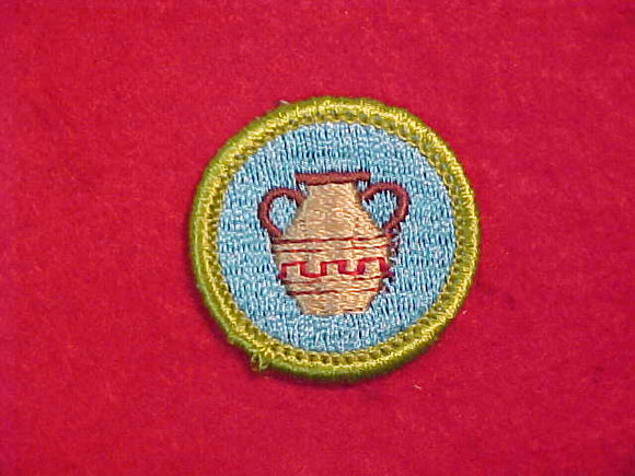 POTTERY, MERIT BADGE WITH CLOTH BACK, GREEN BORDER, 1969-72 ISSUE