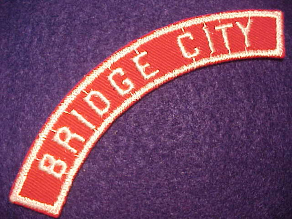 BRIDGE CITY RED/WHITE CITY STRIP, MINT