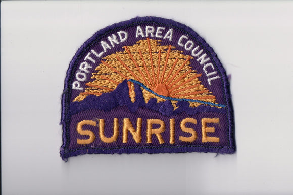 Sunrise District, Portland AC, 17 sunrays, used